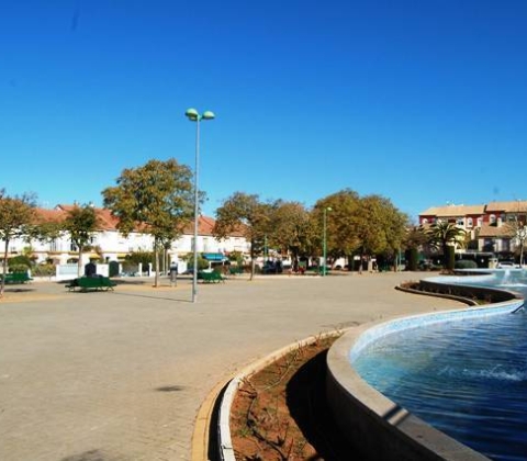 plazas y fuentes