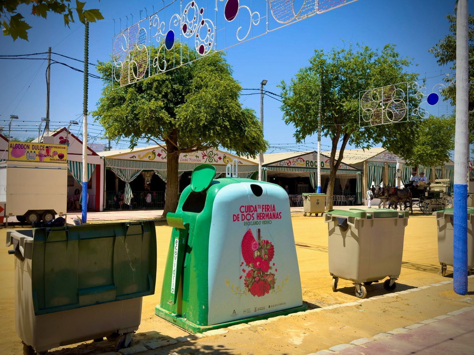 Imagen contenedor reciclaje vidrio feria 2025