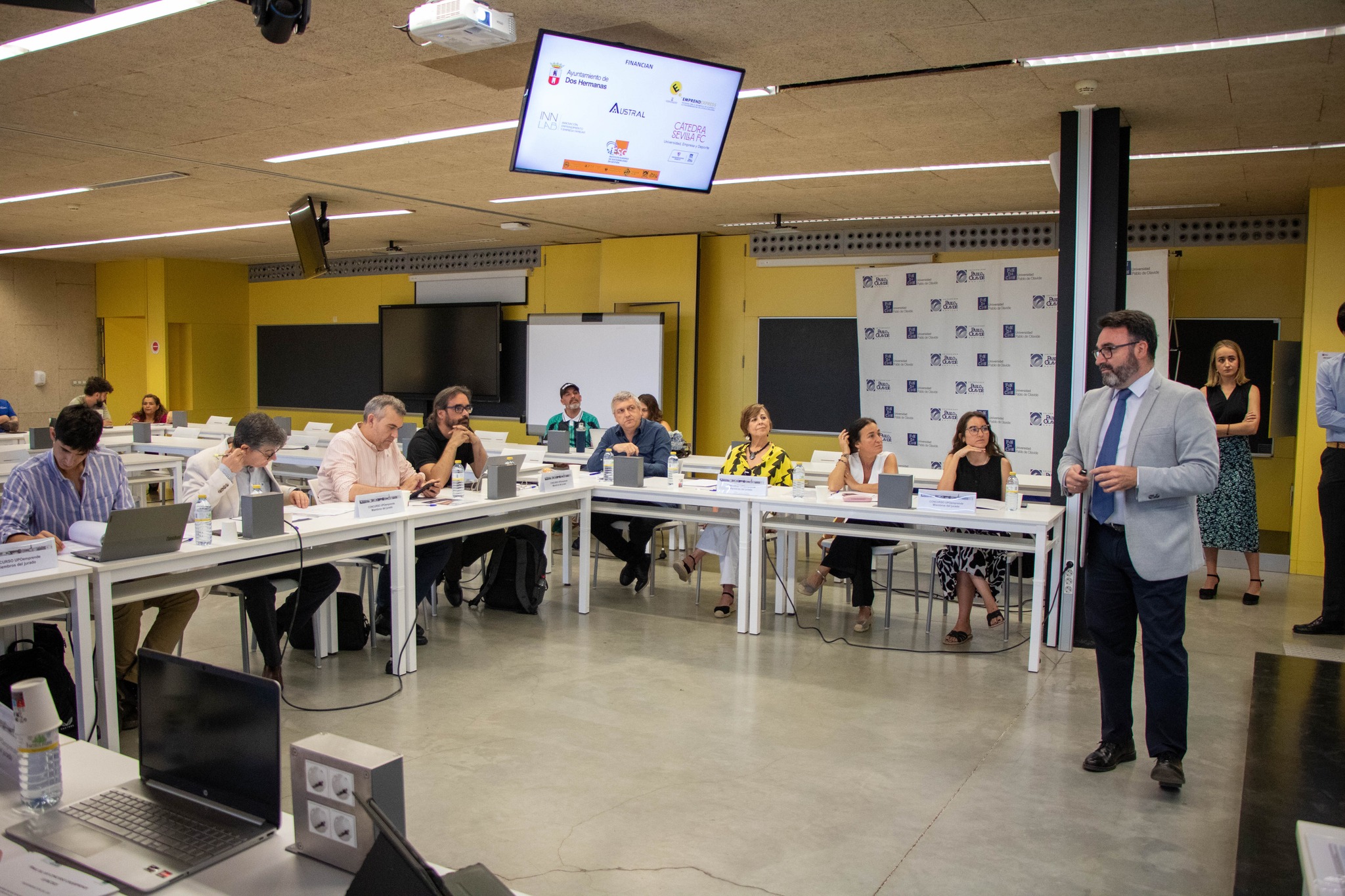 UPOemprende 2025 - Foto 01