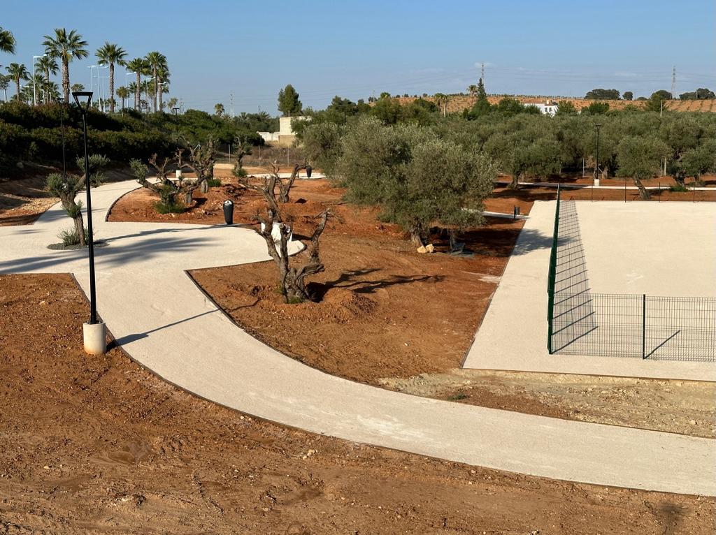 EL PARQUE CANINO DE DOS HERMANAS ABRE SUS PUERTAS